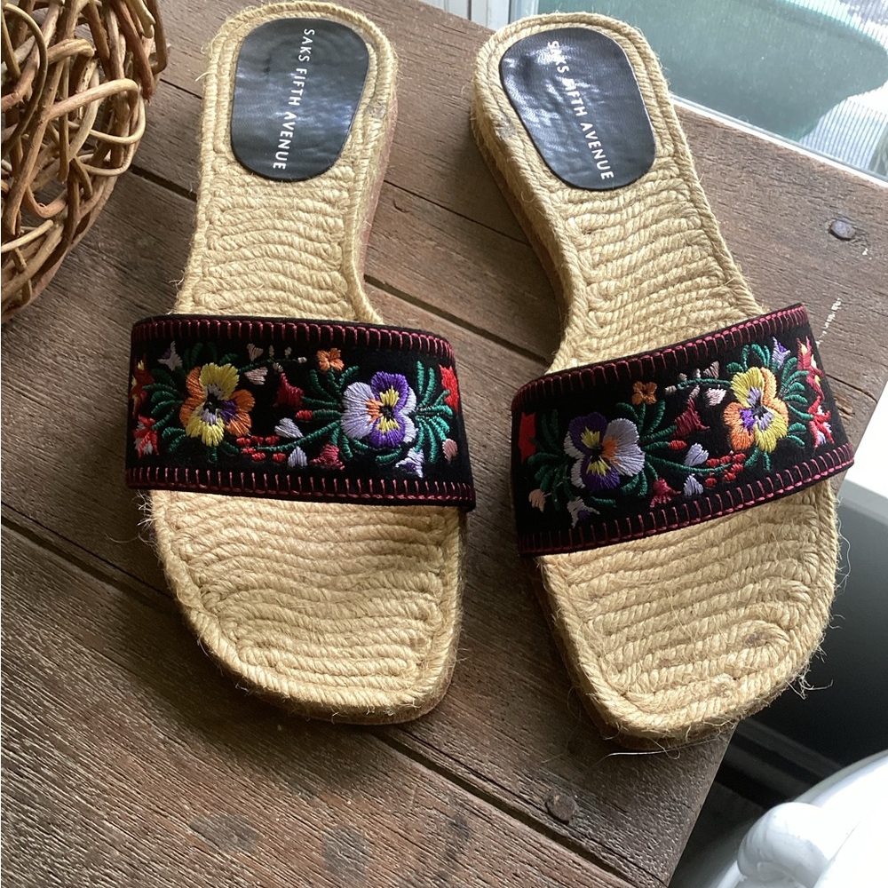 Saks Fifth Avenue Black Espadrille Shoes with Floral Accents